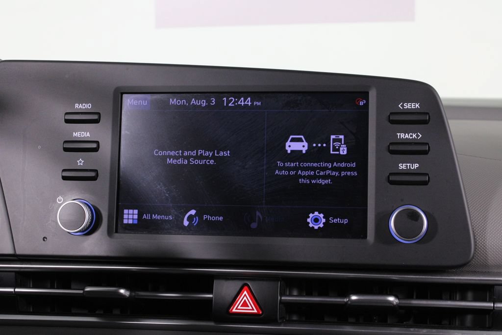 Certified 2022 Hyundai Elantra SEL FWD image 9