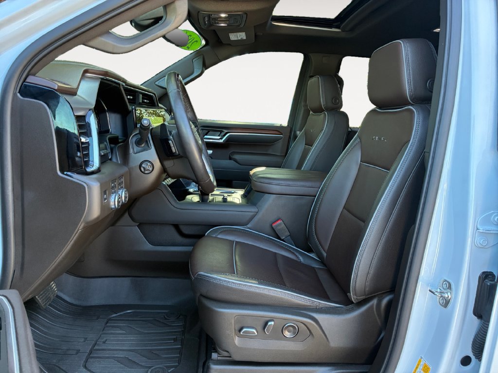 Used 2026 GMC Sierra 1500 Denali AWD/4WD image 9
