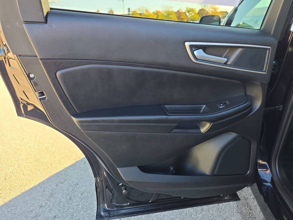 Used 2023 Ford Edge SEL w/ Convenience Package image 27