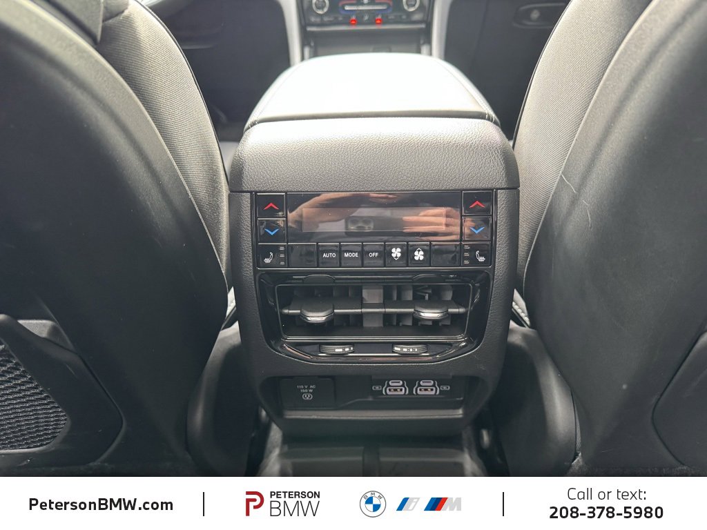 Used 2024 Jeep Grand Cherokee Overland w/ Luxury Tech Group IV image 23