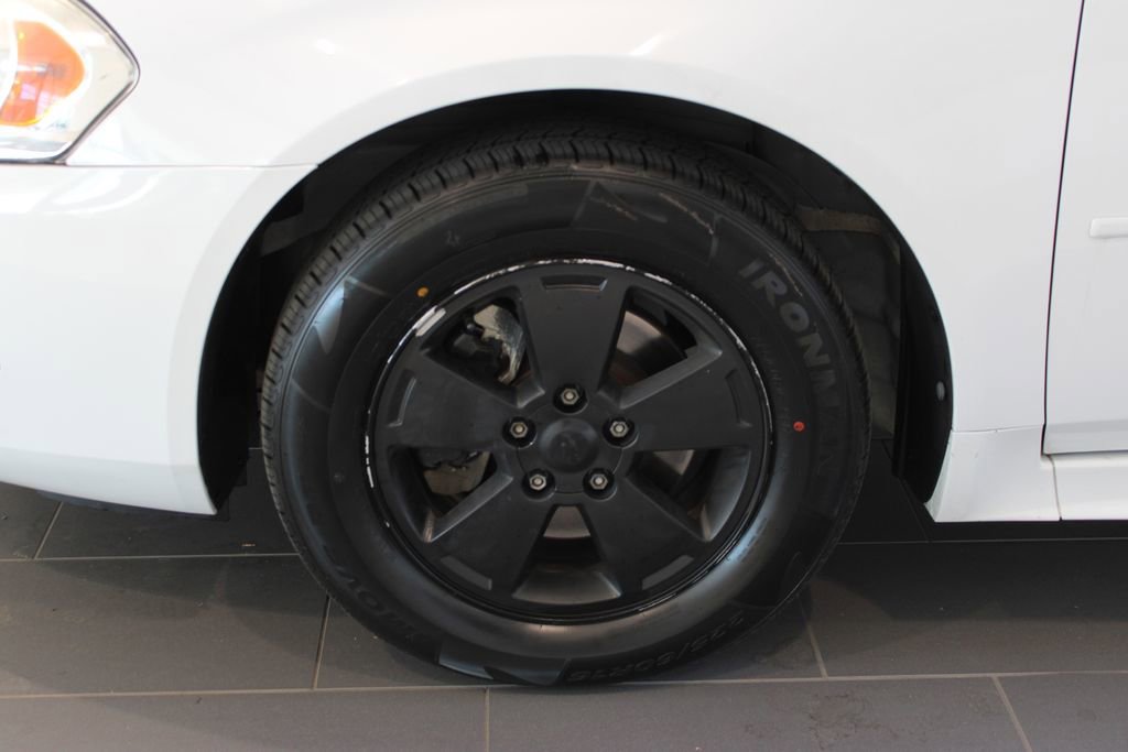 Used 2010 Chevrolet Impala LT w/ Luxury Edition Package image 26