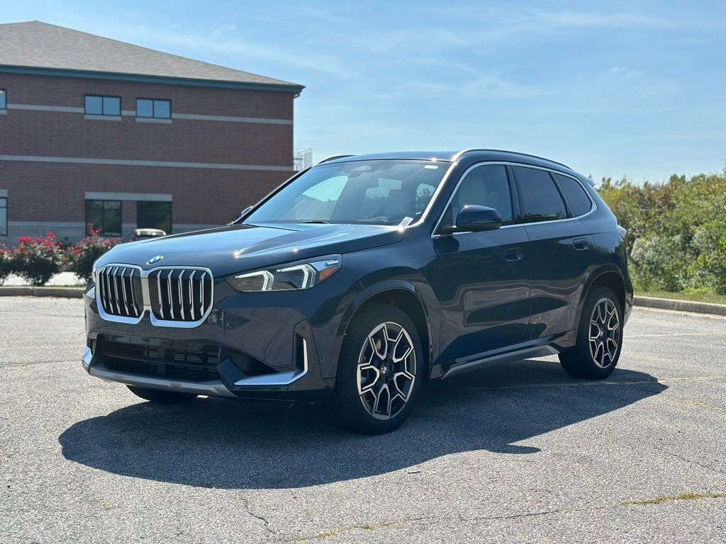 New 2026 BMW X1 xDrive28i w/ Technology Package AWD/4WD image 3