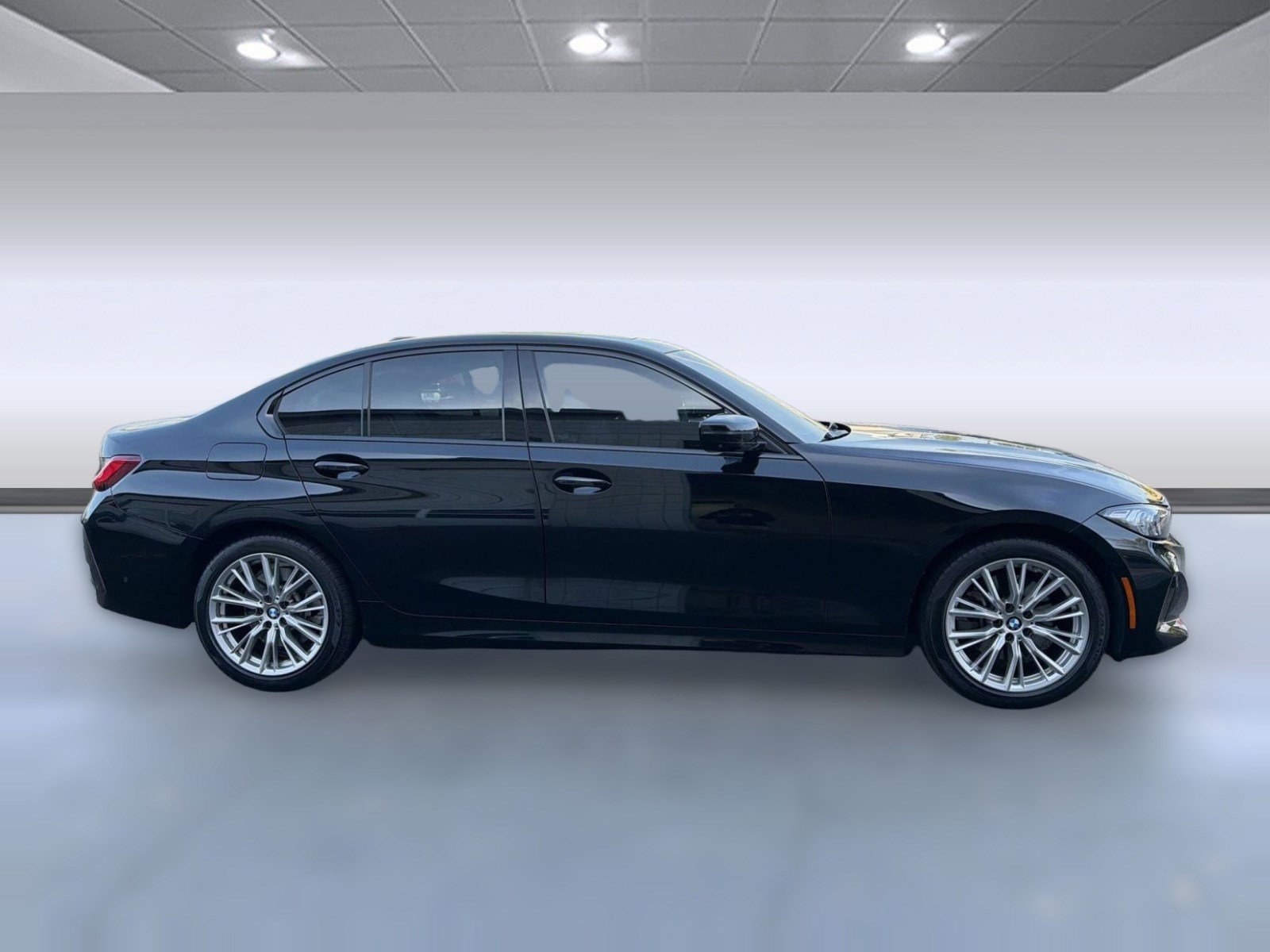 Certified 2023 BMW 330i Sedan w/ Parking Assistance Package image 8