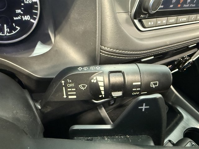 Used 2024 Nissan Rogue SV image 34