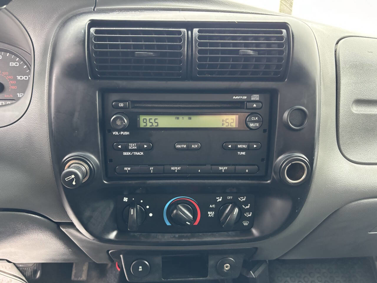 Used 2011 Ford Ranger XL image 16