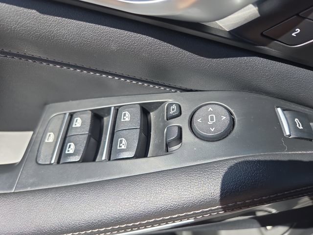 Used 2023 BMW X5 xDrive45e image 17