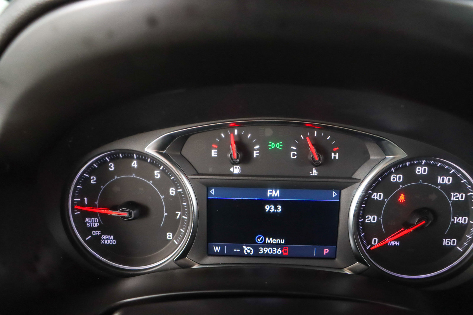 Used 2024 GMC Terrain SLT image 15