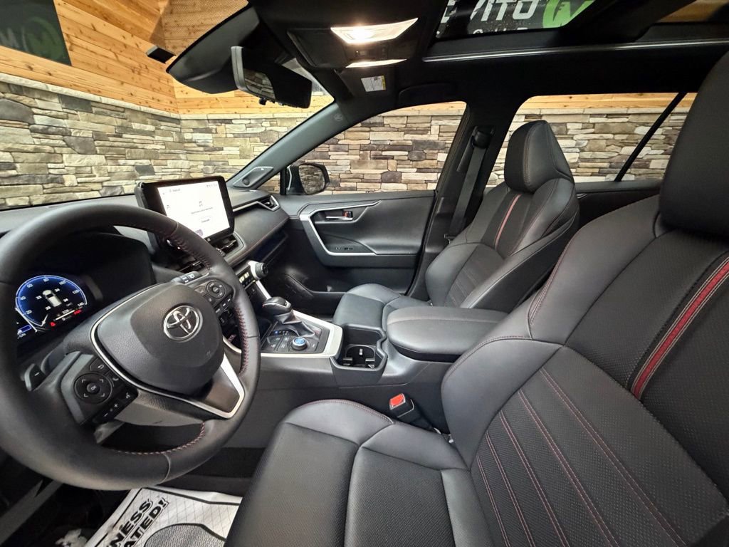 Used 2023 Toyota RAV4 XSE w/ Premium Package image 11