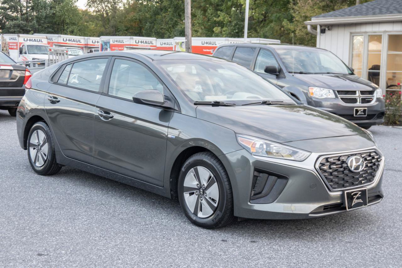 Used 2020 Hyundai Ioniq Blue FWD image 4