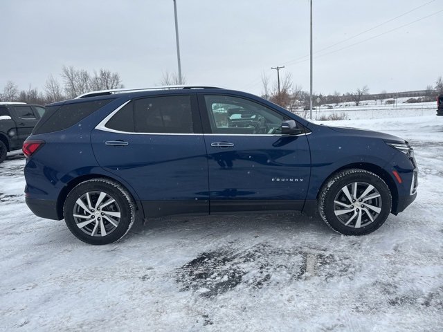 Used 2022 Chevrolet Equinox Premier image 2