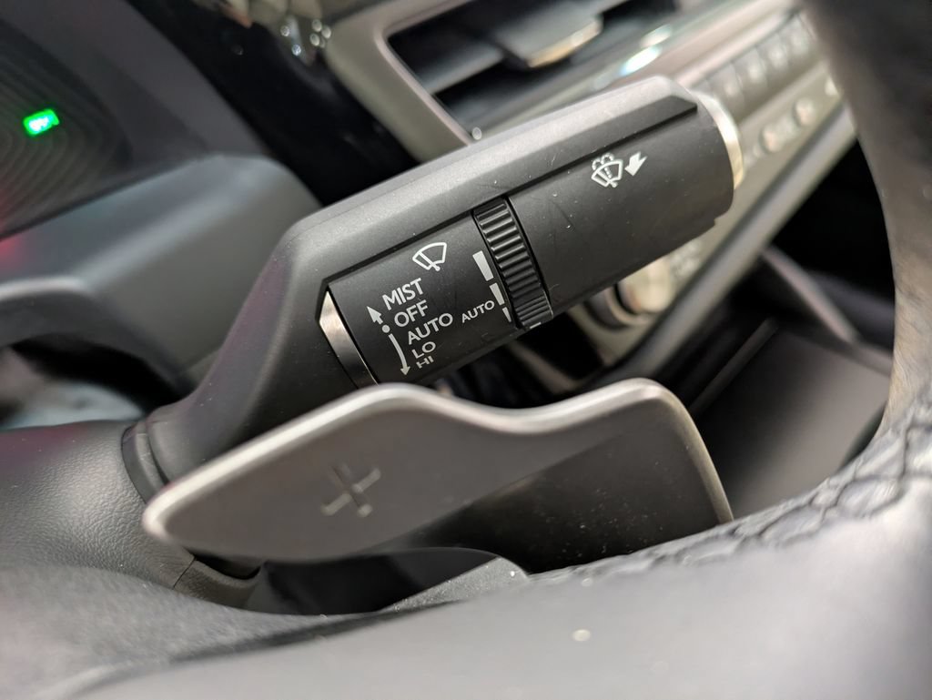 Used 2022 Lexus ES 300h w/ Premium Package FWD image 19
