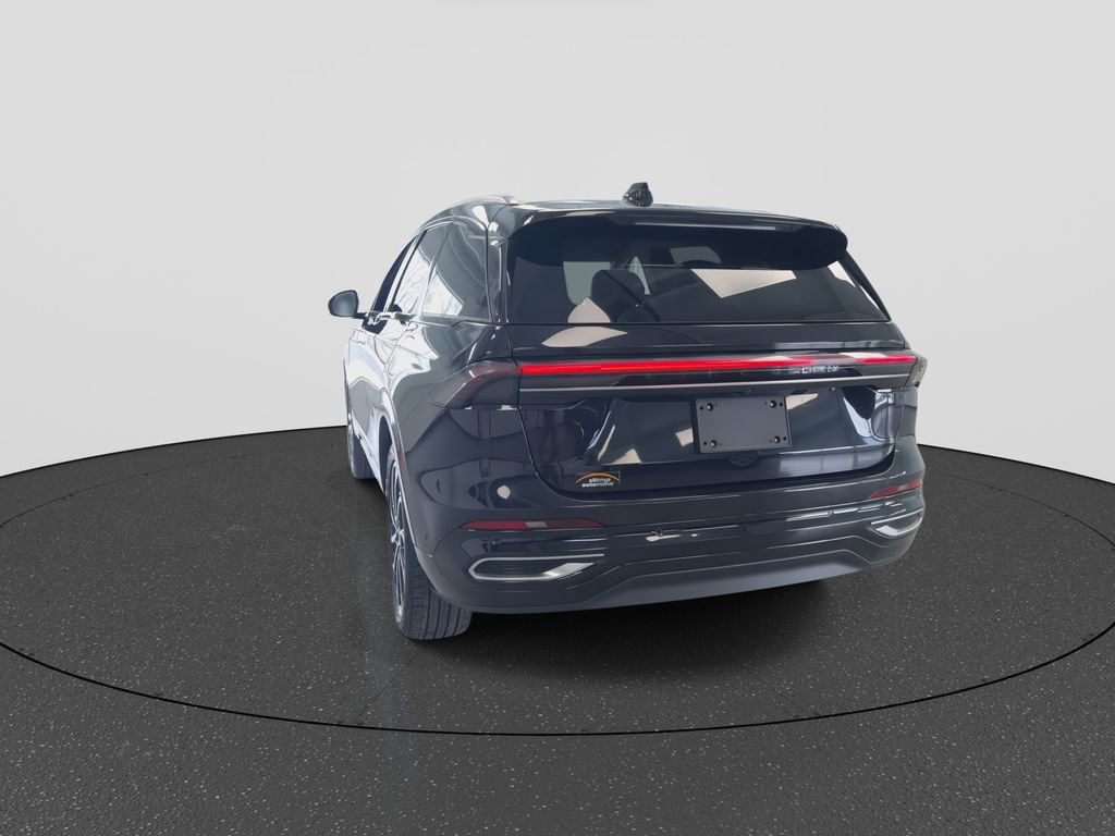 Used 2024 Lincoln Nautilus Reserve AWD/4WD image 6