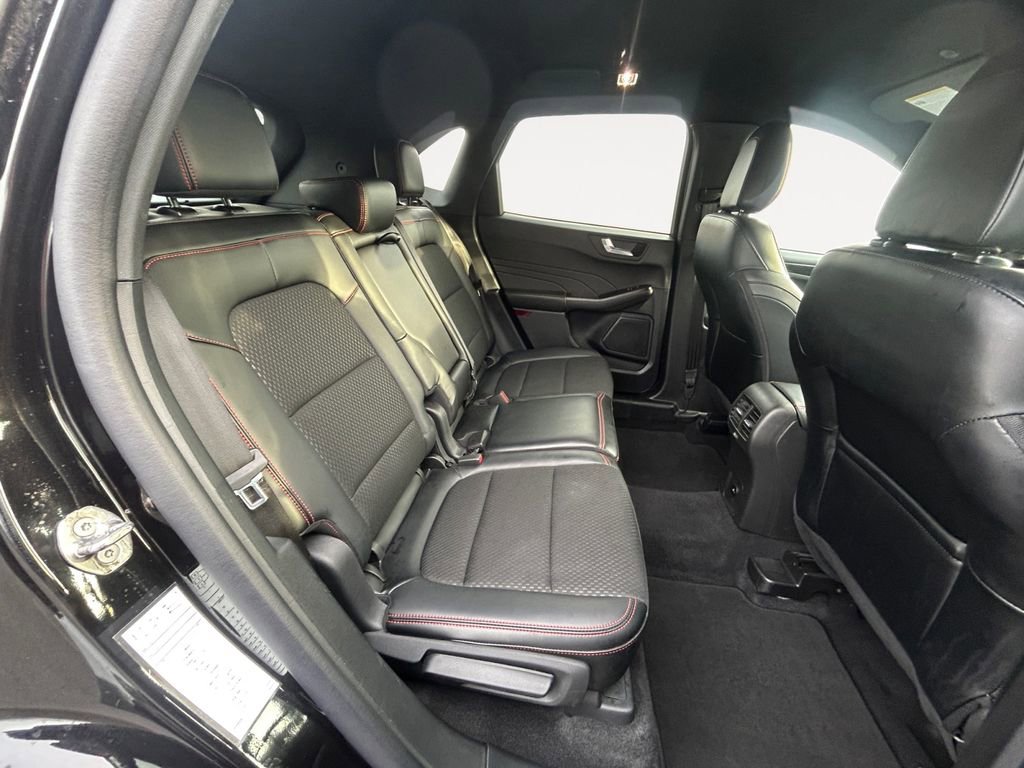 Used 2025 Ford Escape ST-Line AWD/4WD image 11