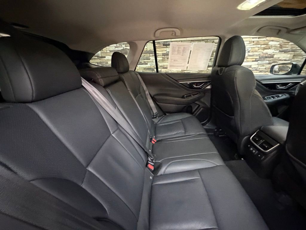 Used 2022 Subaru Outback Limited XT image 32