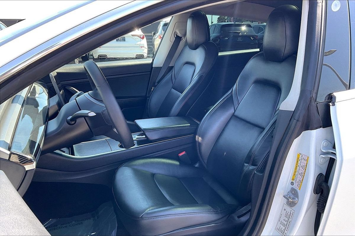 Used 2020 Tesla Model 3 Standard Range Plus RWD image 10