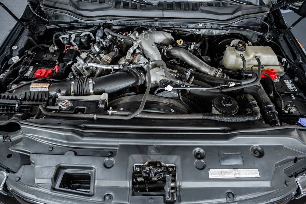 Used 2021 Ford F350 Lariat image 19