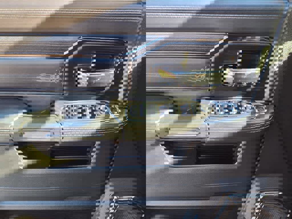 Used 2024 RAM 3500 Limited image 5