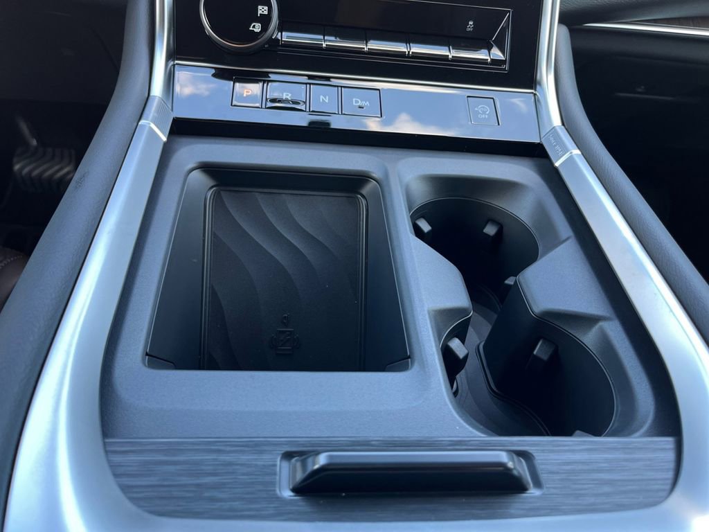 New 2026 Nissan Armada Platinum image 25