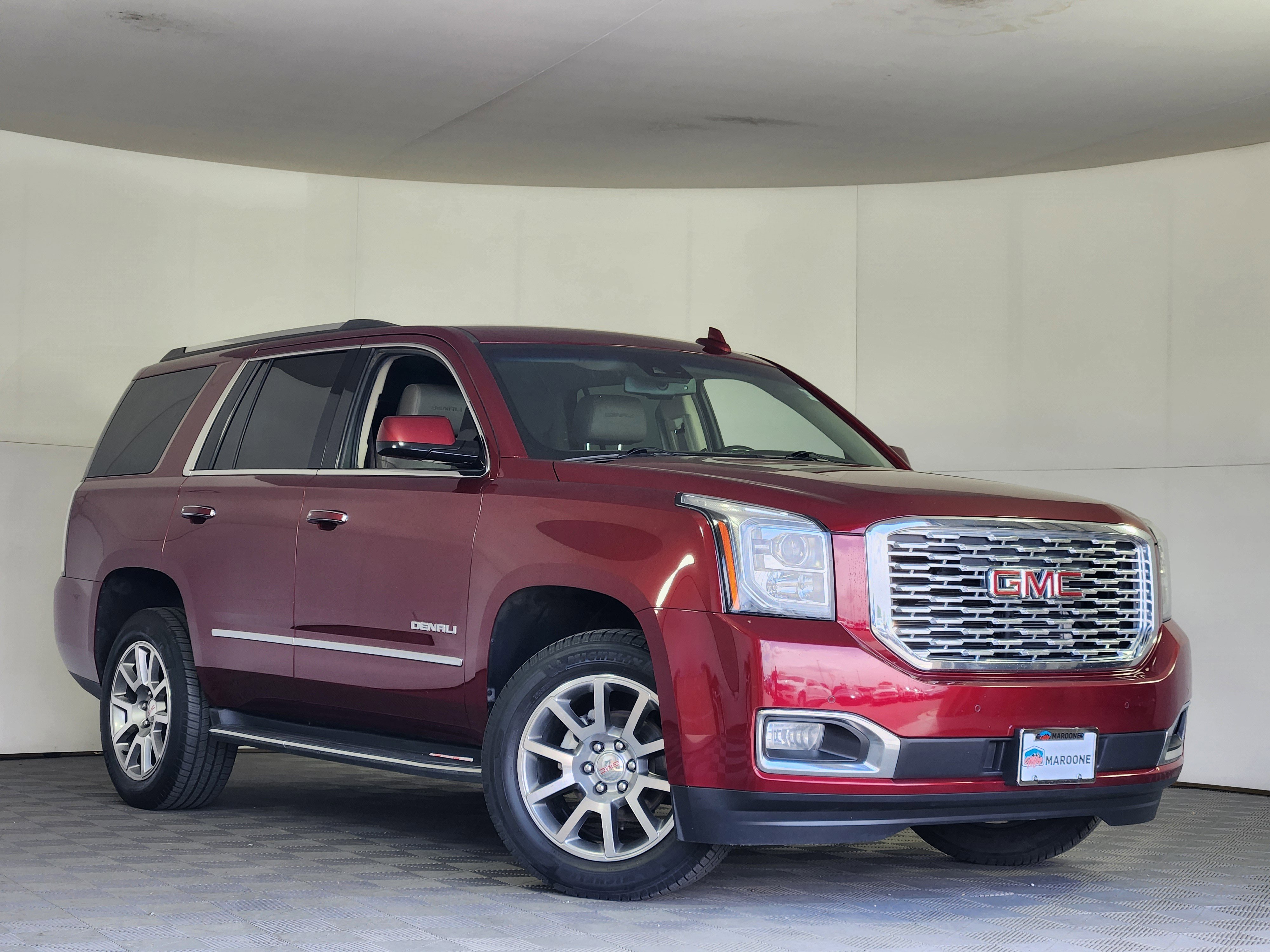 Used 2018 GMC Yukon Denali AWD/4WD image 1