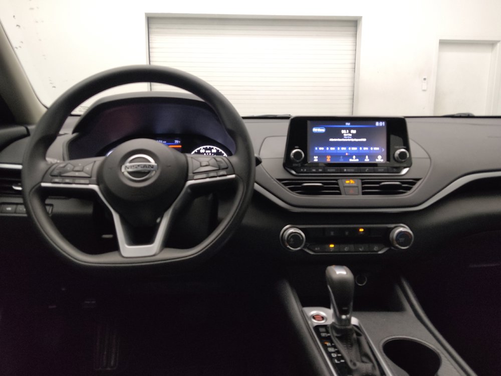 Used 2022 Nissan Altima 2.5 S FWD image 22