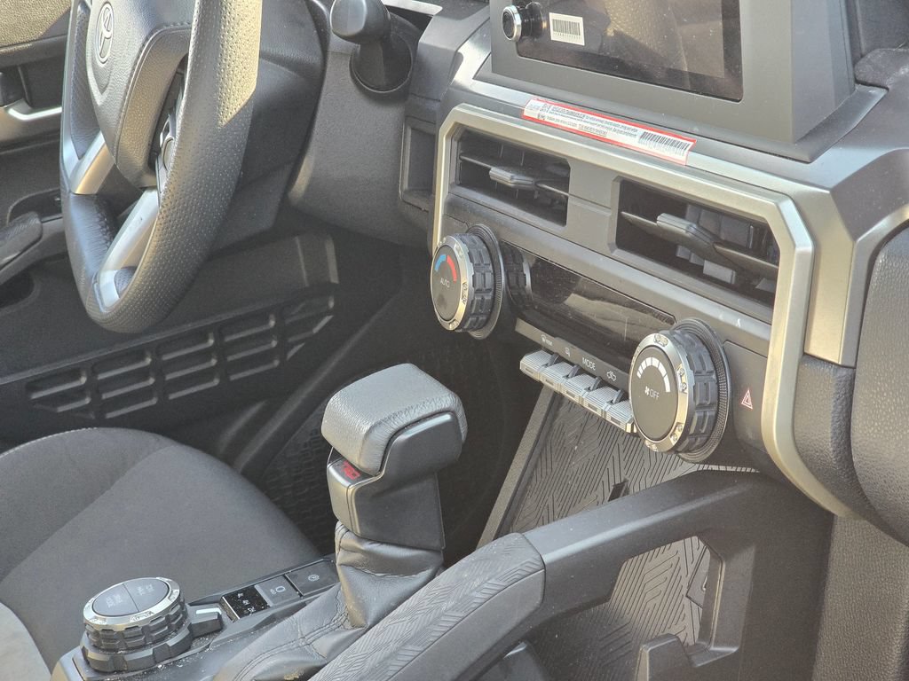 Used 2025 Toyota Tacoma TRD Sport AWD/4WD image 18