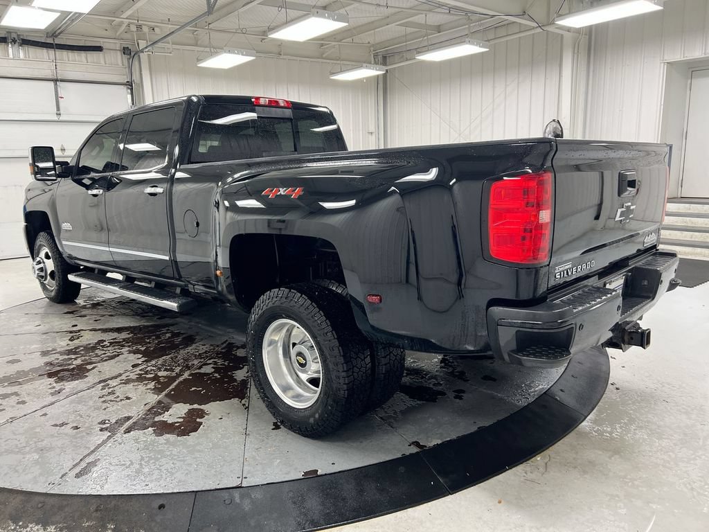 Used 2019 Chevrolet Silverado 3500 High Country w/ Duramax Plus Package AWD/4WD image 4