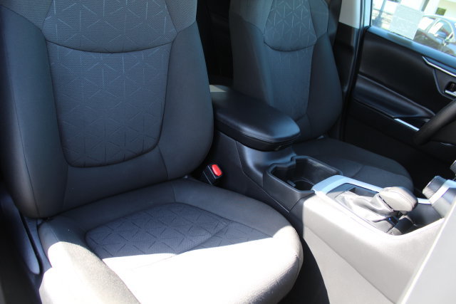 Certified 2022 Toyota RAV4 XLE FWD image 22