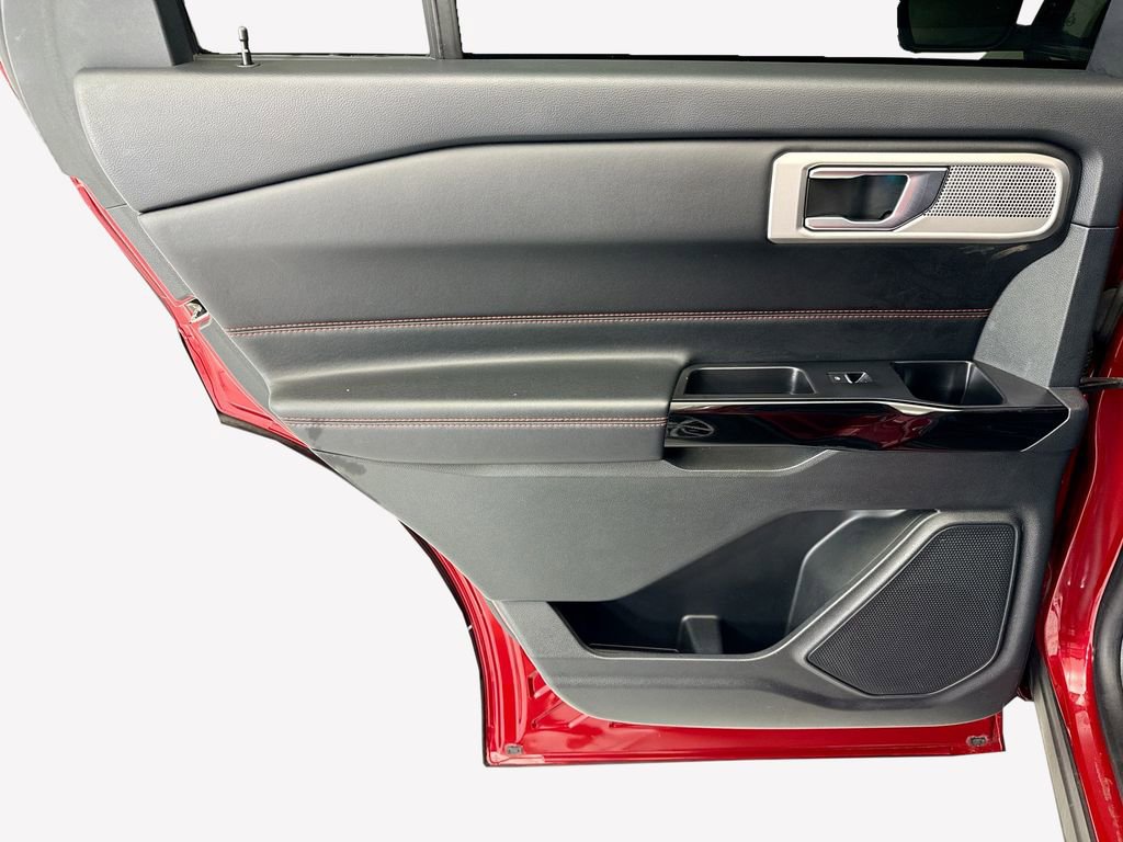 Used 2022 Ford Explorer ST-Line image 25