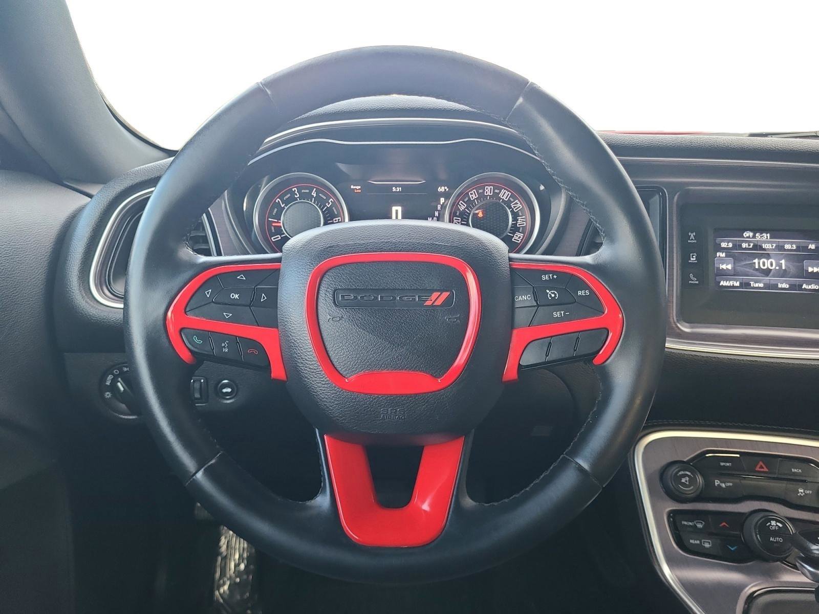 Used 2015 Dodge Challenger SXT w/ Driver Convenience Group RWD image 12