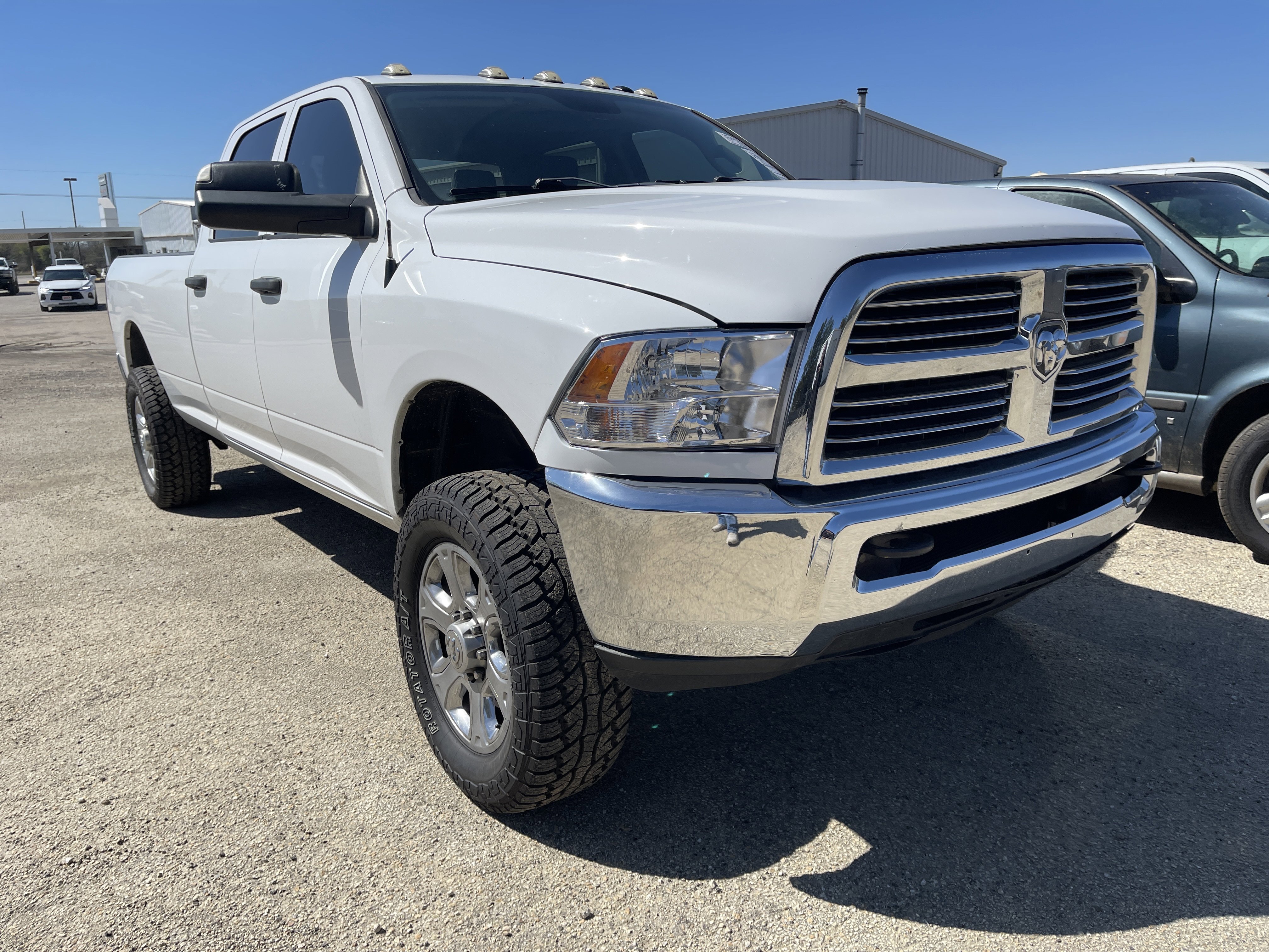 Used 2018 RAM 2500 Tradesman w/ Chrome Appearance Group image 2