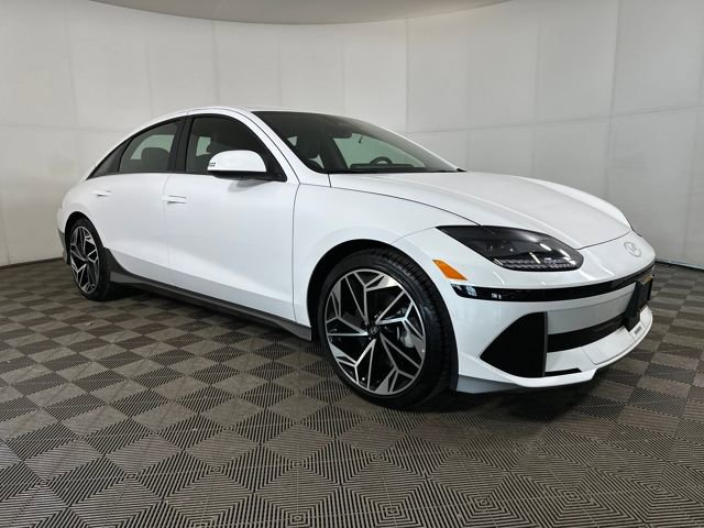 Used 2023 Hyundai Ioniq 6 SEL image 2