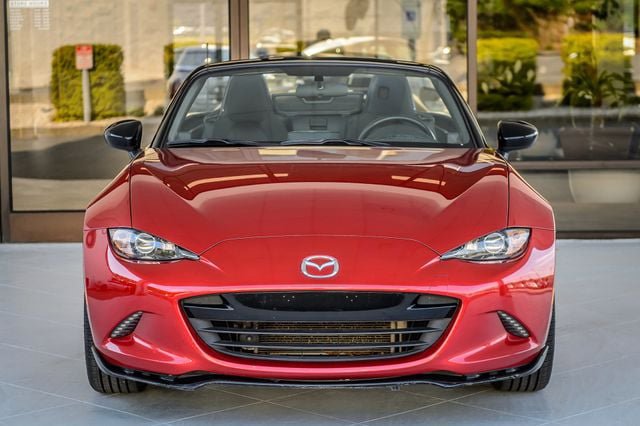 Used 2016 MAZDA MX-5 Miata Club RWD image 7