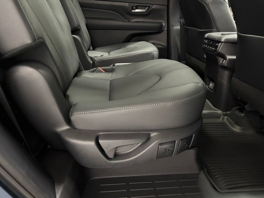 Used 2026 Toyota Grand Highlander AWD image 59
