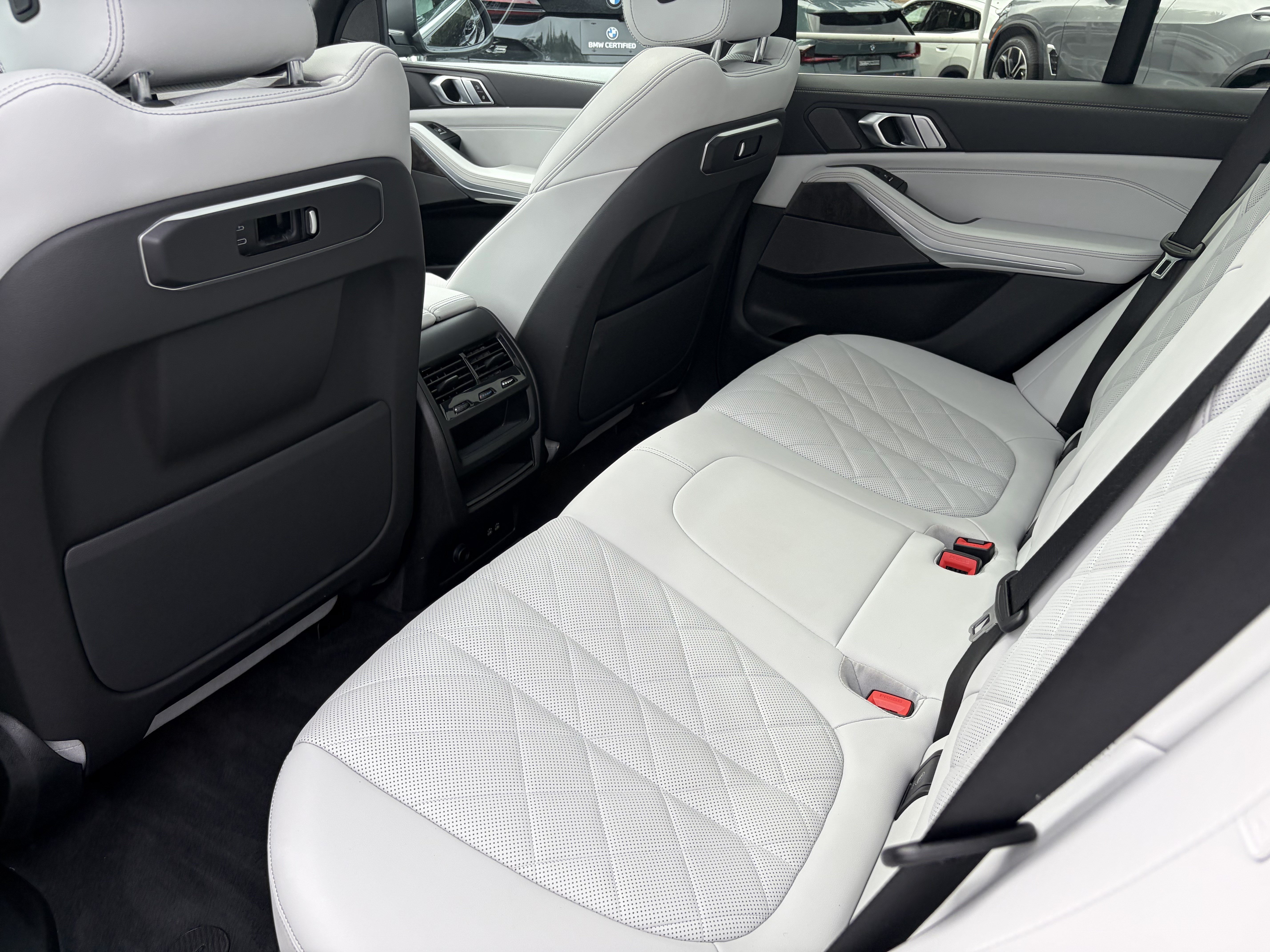 Certified 2024 BMW X5 xDrive40i w/ Premium Package AWD/4WD image 16