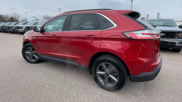 Used 2022 Ford Edge SEL w/ Sport Appearance Package AWD/4WD image 4