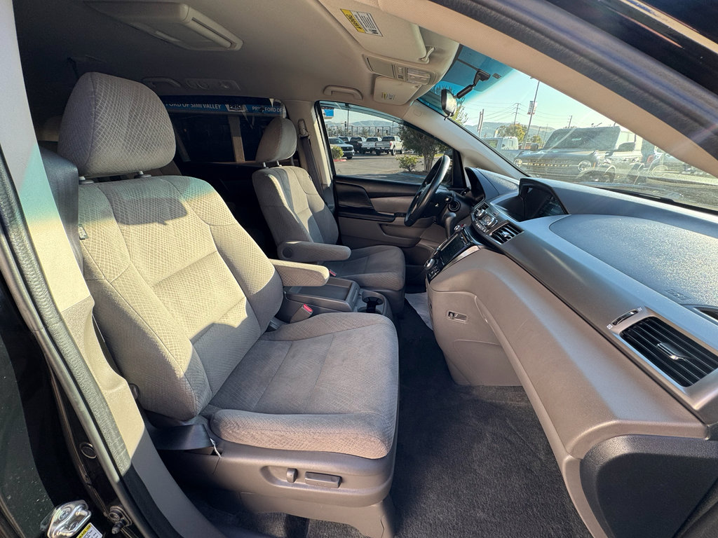 Used 2016 Honda Odyssey SE image 24