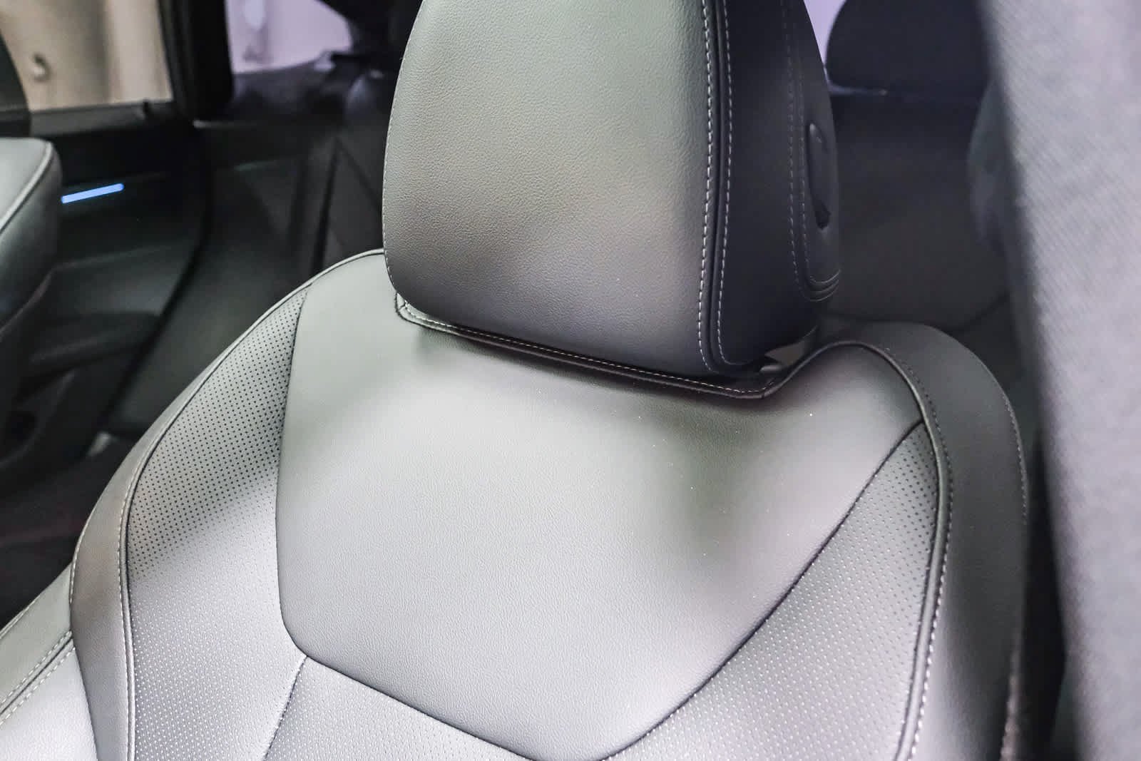 Used 2023 BMW i4 eDrive40 w/ Premium Package RWD image 24