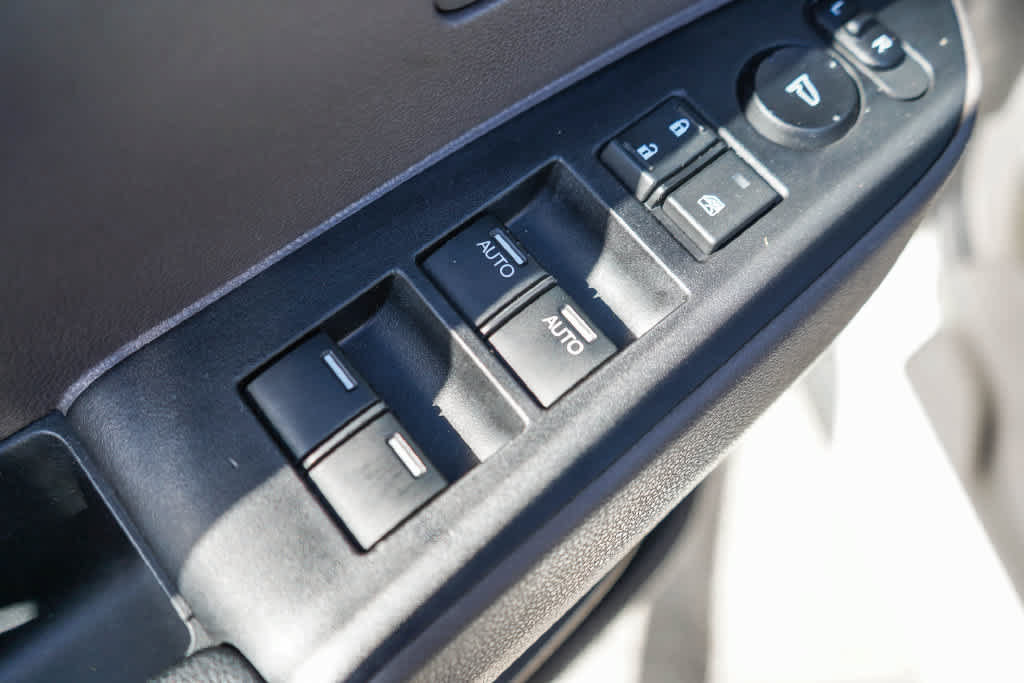Used 2015 Honda Odyssey Touring image 23