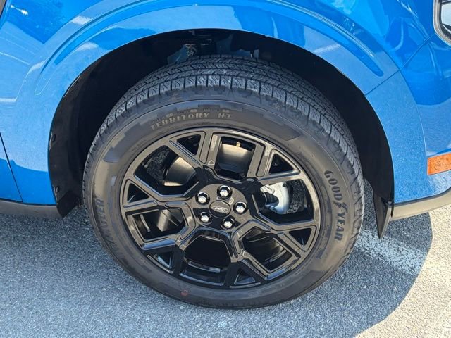 Used 2025 Ford Maverick XLT w/ XLT Luxury Package image 11