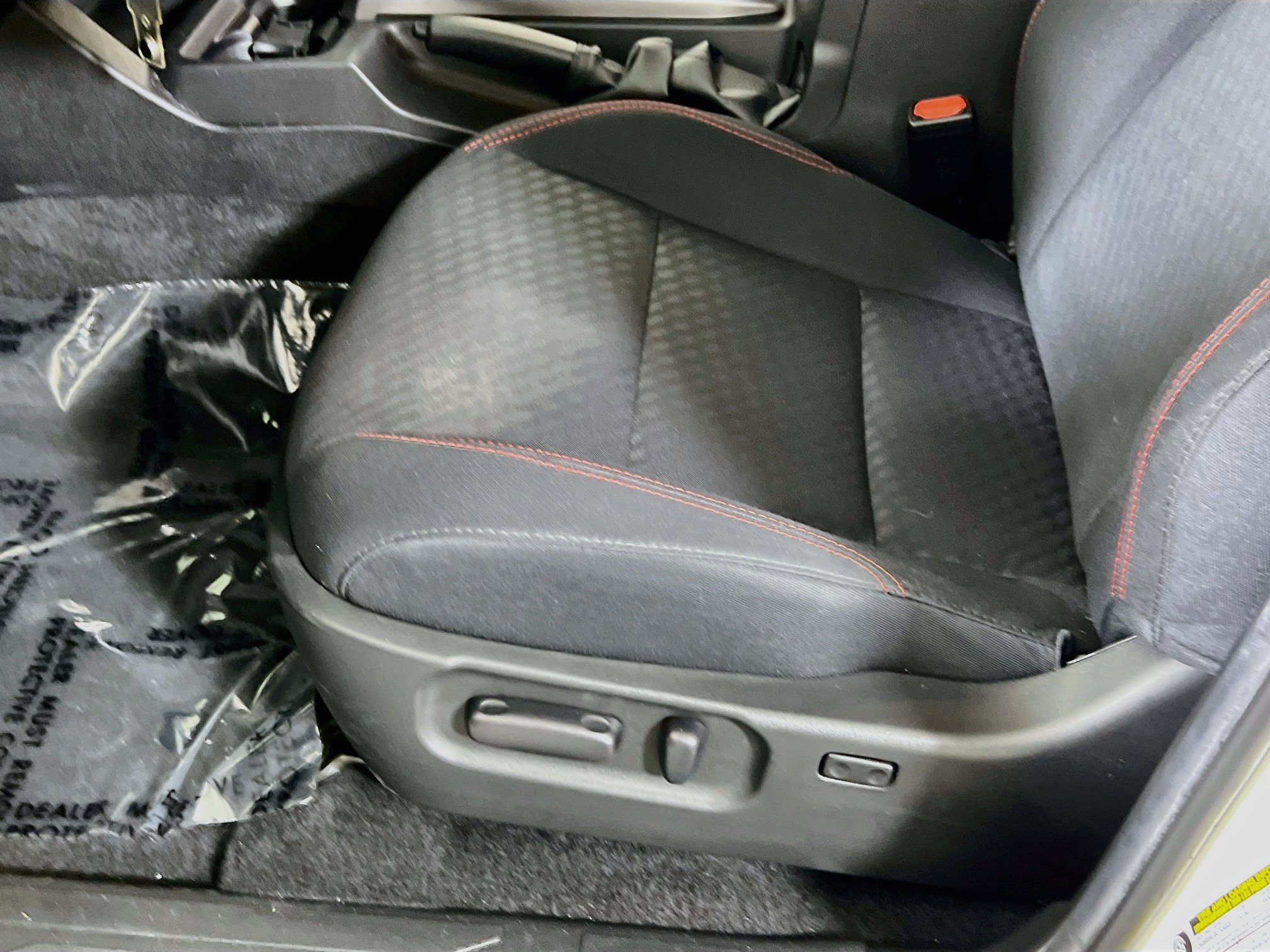 Used 2022 Toyota Tacoma SR5 AWD/4WD image 18