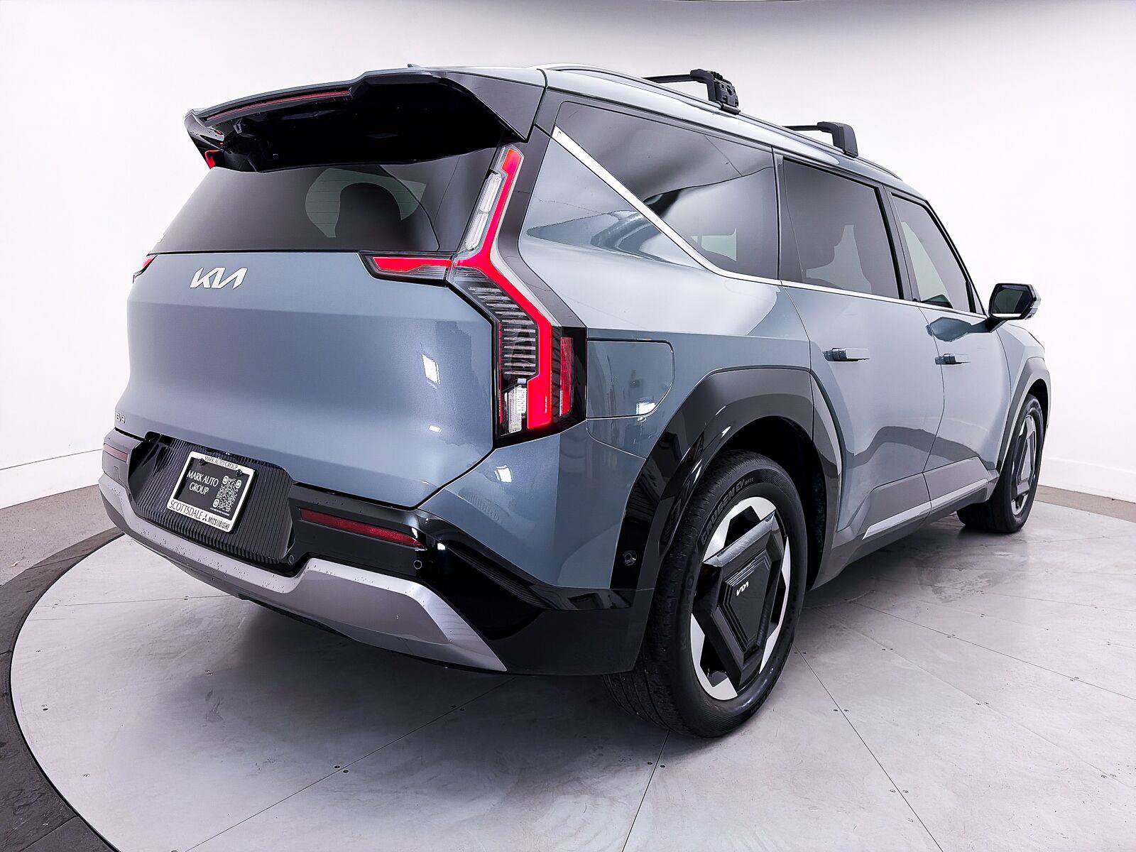 Used 2024 Kia EV9 Land AWD/4WD image 18