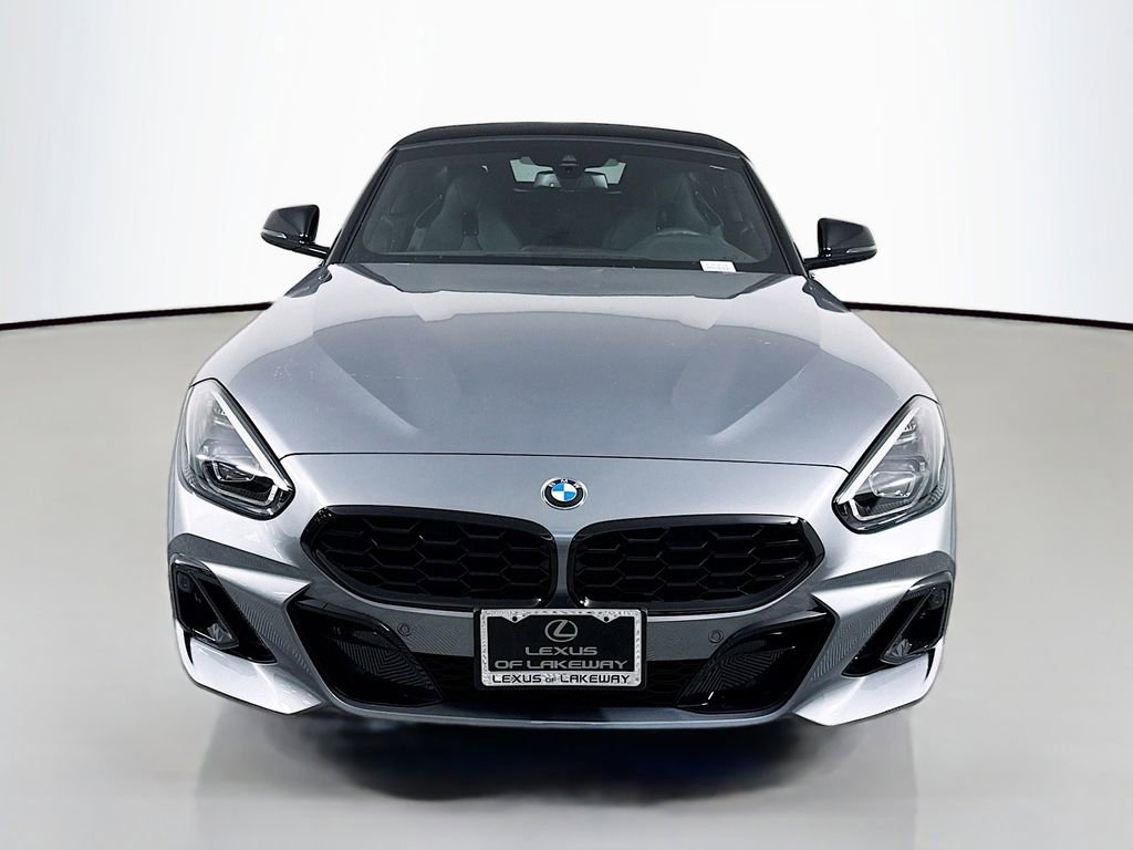Used 2025 BMW Z4 sDrive30i w/ Shadowloine Package image 2