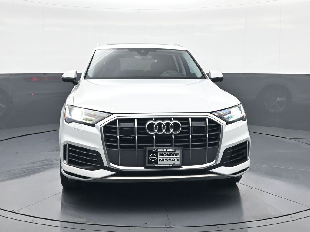 Used 2023 Audi Q7 3.0T Prestige image 2