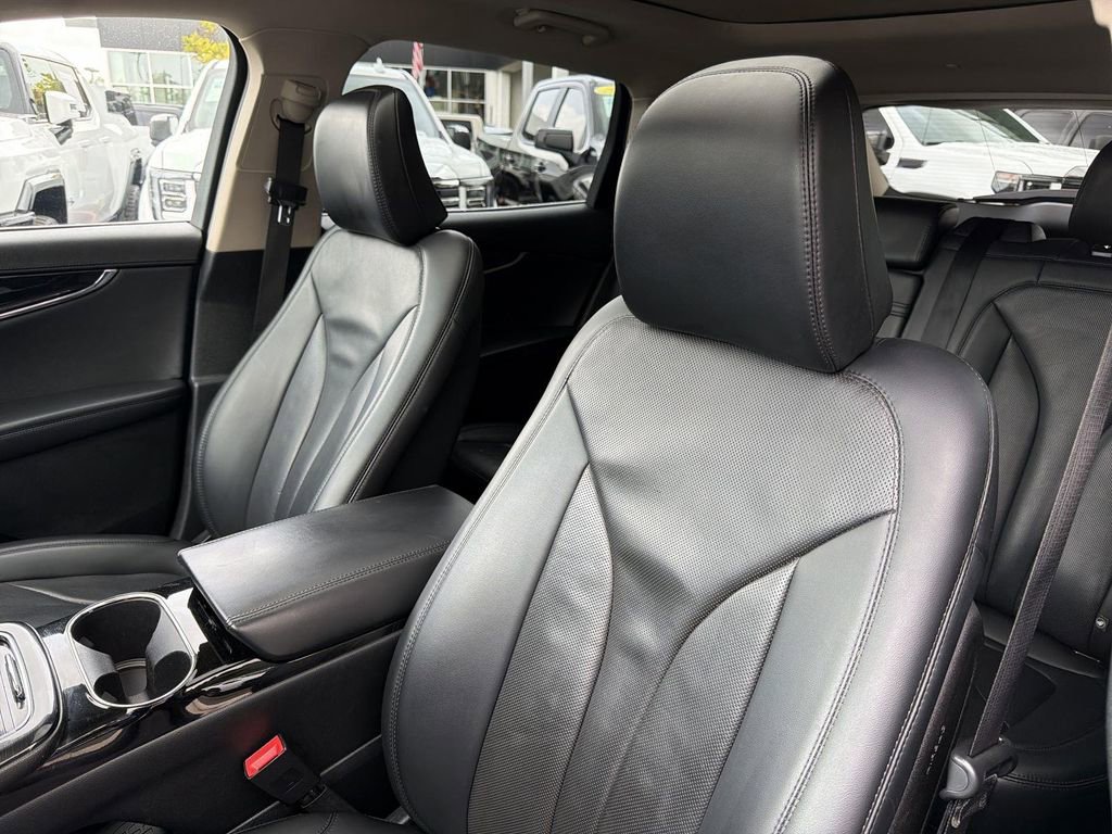 Used 2023 Lincoln Nautilus Reserve image 23