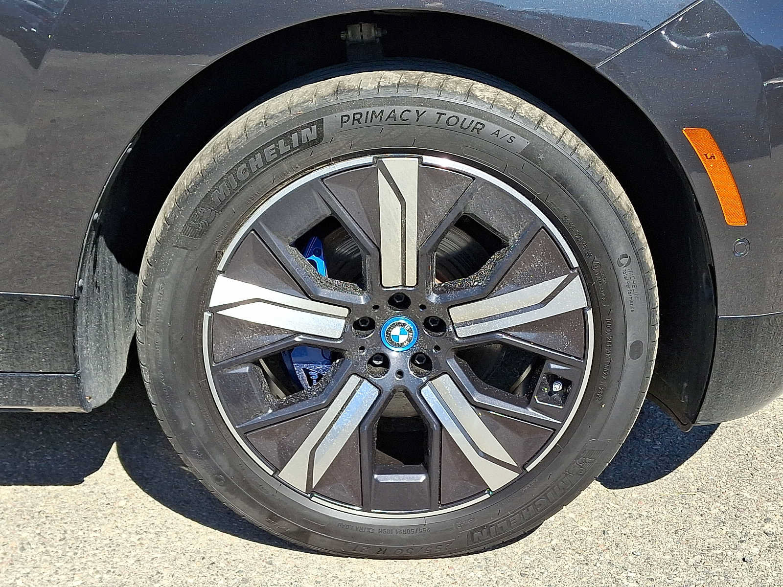 Certified 2024 BMW iX xDrive50 w/ Sport Package AWD/4WD image 8