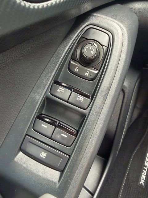 Used 2024 Subaru Crosstrek 2.0i AWD/4WD image 18