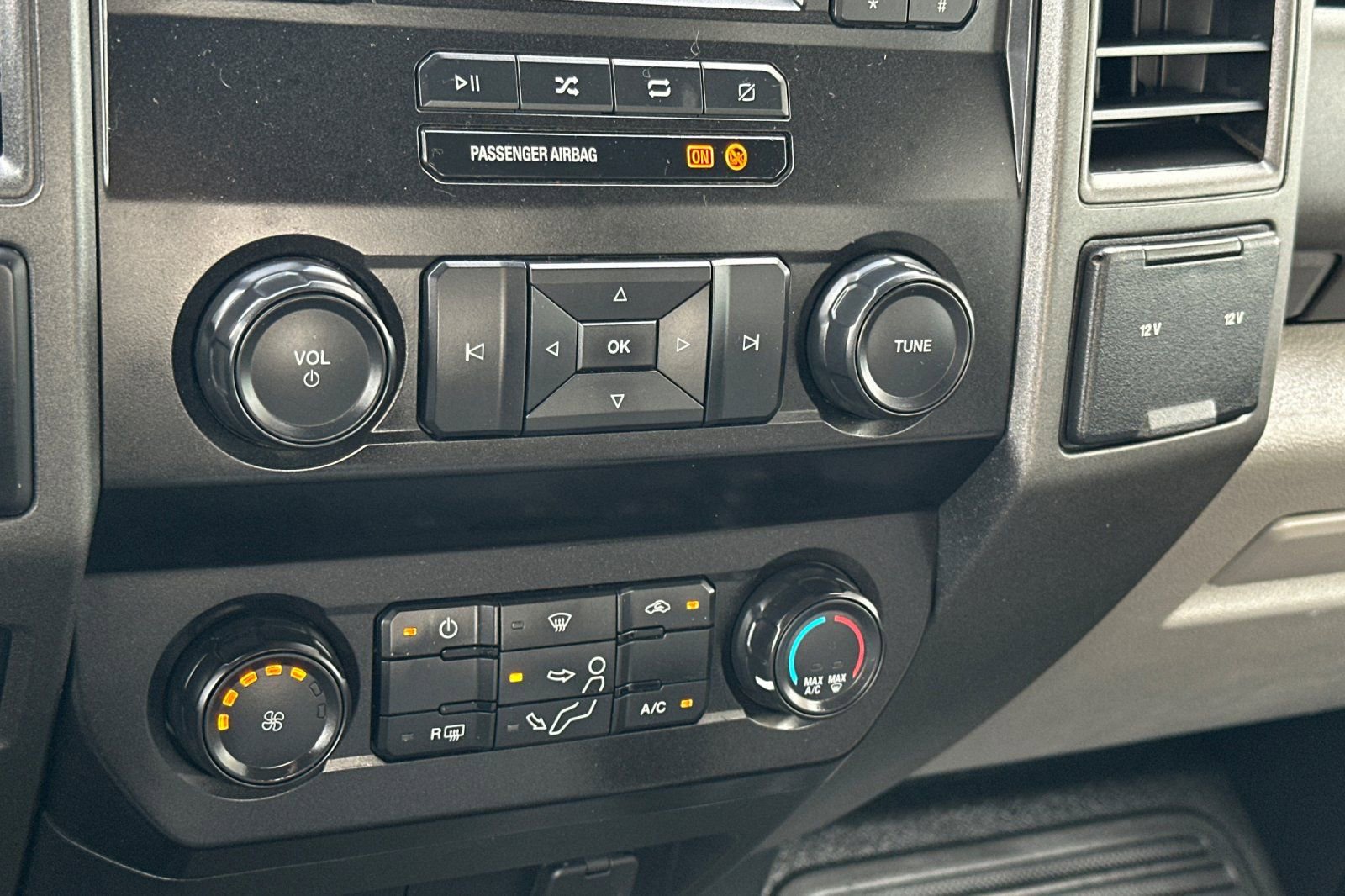 Used 2020 Ford F250 XL w/ STX Appearance Package image 19