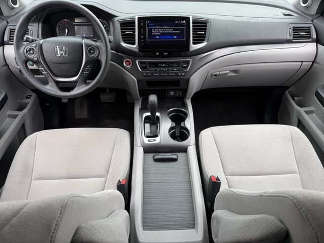 Used 2017 Honda Pilot EX image 10