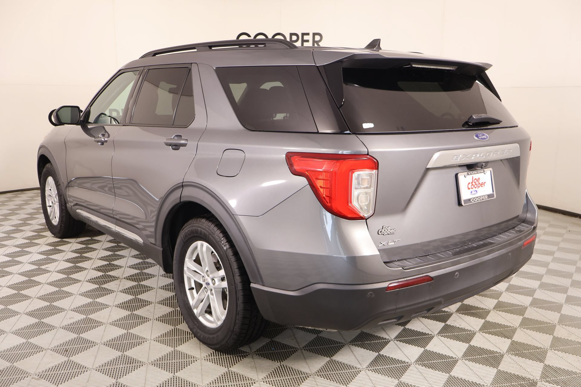 Used 2022 Ford Explorer XLT RWD image 23