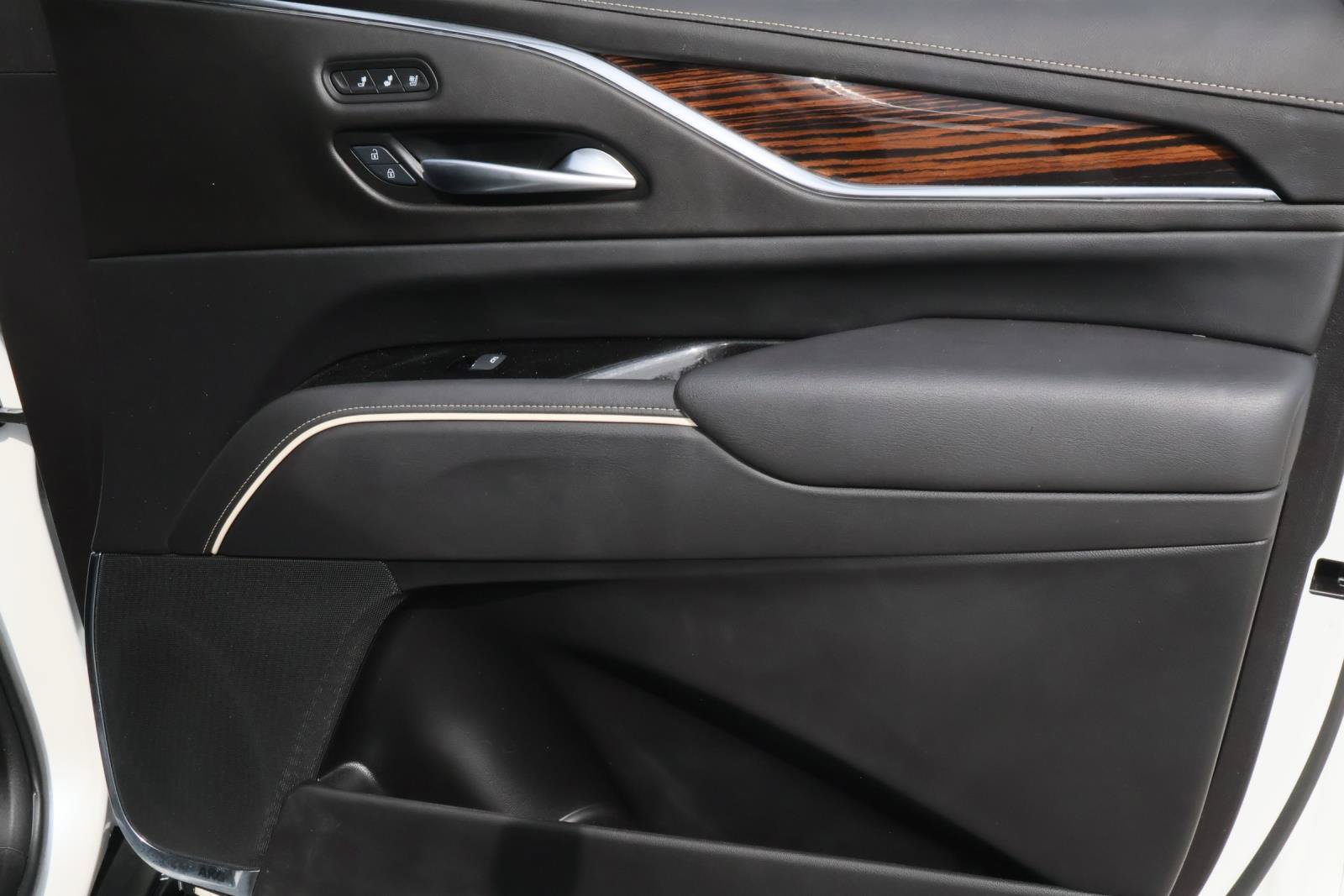 Certified 2024 Cadillac Escalade ESV Premium Luxury RWD image 55
